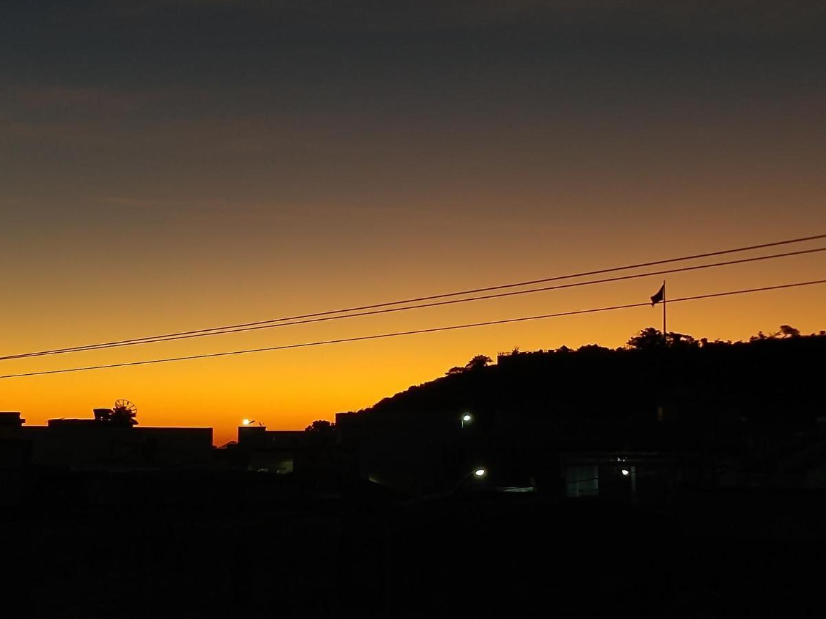 Apartamento Aconchegante No Centro De Cabo Frio Bagian luar foto